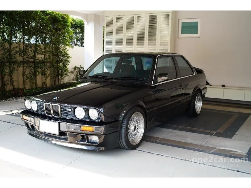 1990 BMW 318i Coupe