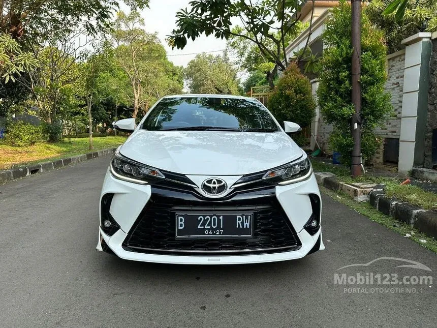 Jual Mobil Toyota Yaris 2022 S GR Sport 1.5 di Banten Automatic Hatchback Putih Rp 230.000.000