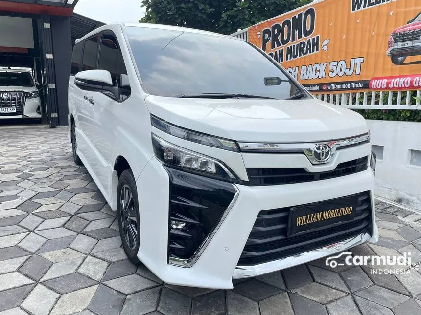 2018 Toyota Voxy MPV