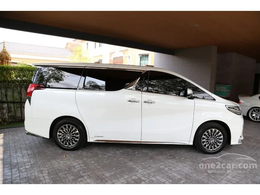 2022 Lexus LM300h Executive (7-Seater) Van
