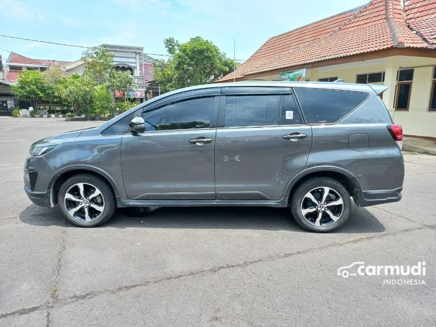 2021 Toyota Innova Venturer Wagon