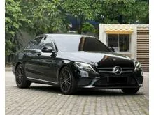 2019 Mercedes-Benz C200 1.5 EQ Boost Avantgarde Line Sedan Black on Black Odo 60 Rb (TERMURAH)