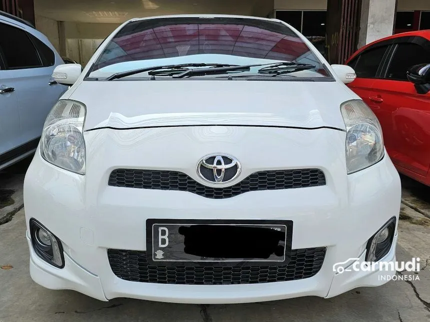 2012 Toyota Yaris E Hatchback