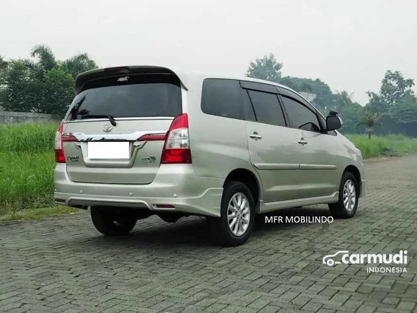 2011 Toyota Kijang Innova V Luxury MPV