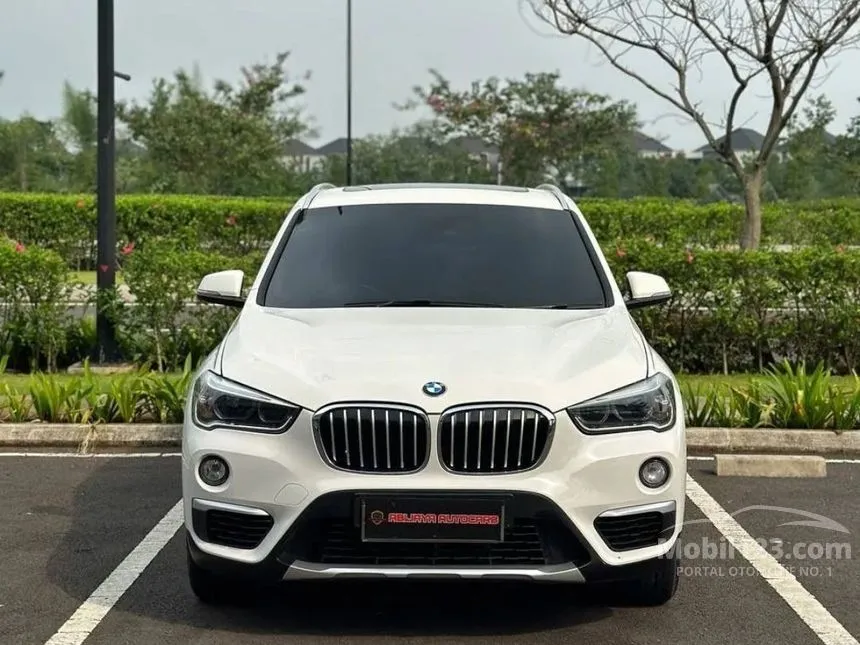 Jual Mobil BMW X1 2019 sDrive18i xLine 1.5 di Jawa Barat Automatic SUV Putih Rp 480.000.000