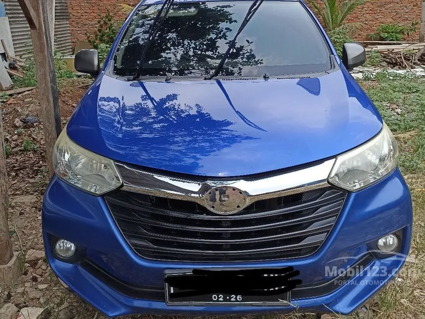 Jual Mobil Daihatsu Xenia 2015 R STD 1.3 di Jawa Barat Manual MPV Biru Rp 110.000.000