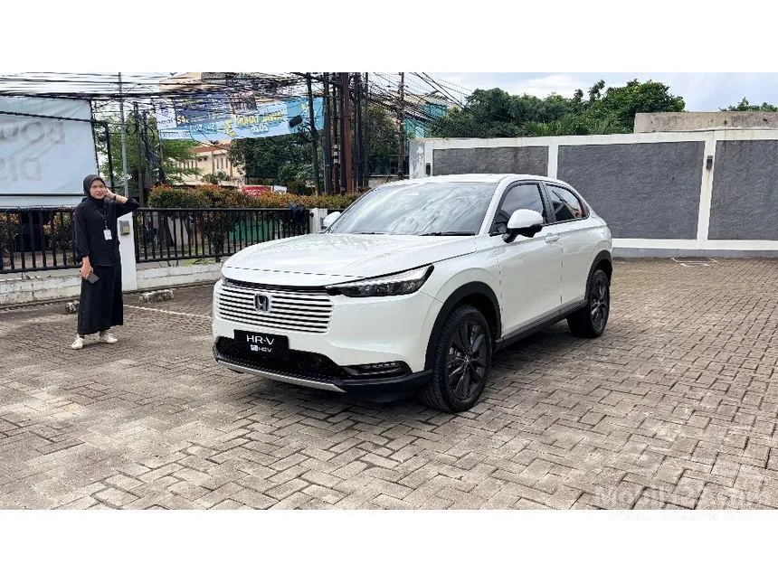 2025 Honda HR-V e:HEV SUV