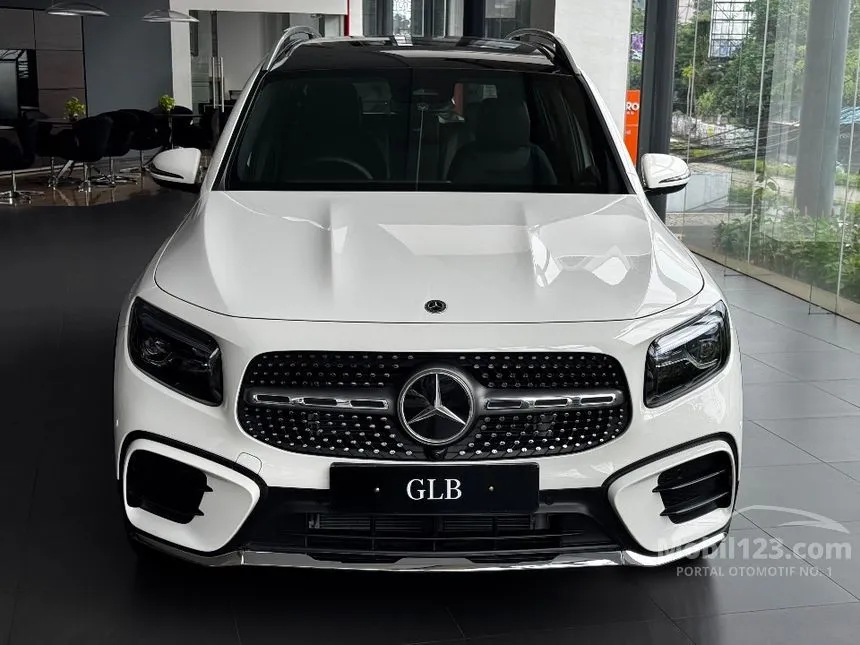2024 Mercedes-Benz GLB200 AMG Line SUV