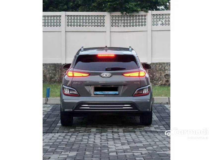 2021 Hyundai Kona Signature SUV