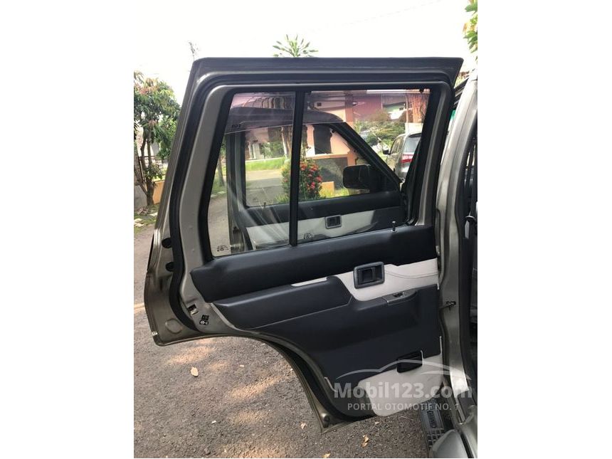 Jual Mobil Nissan Terrano 2004 Spirit S2 2.4 di DKI Jual Mobil Nissan Terrano 2004 Spirit S2 2.4 di DKI