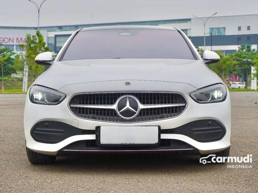 2022 Mercedes-Benz C200 Avantgarde Line Sedan