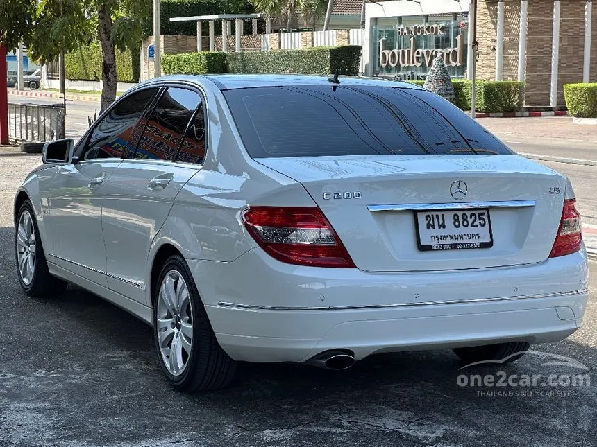 2011 Mercedes-Benz C200 CGI BlueEFFICIENCY Sedan