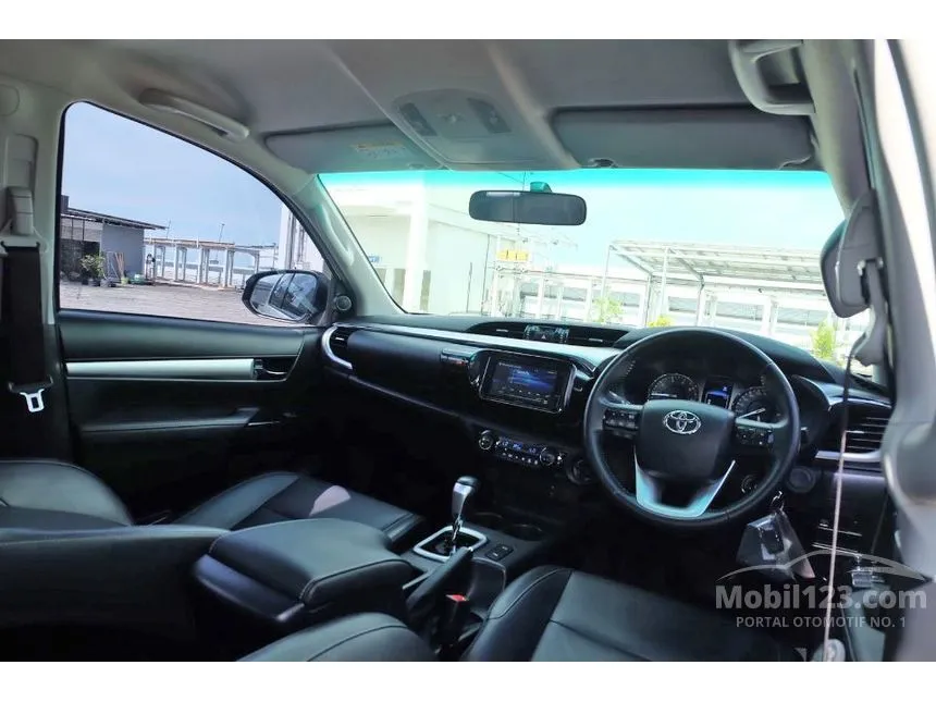 2024 Toyota Hilux V Double Cab 4X4 Pickup
