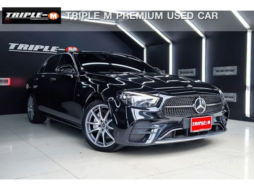 2022 Mercedes-Benz E300 e AMG Dynamic Sedan