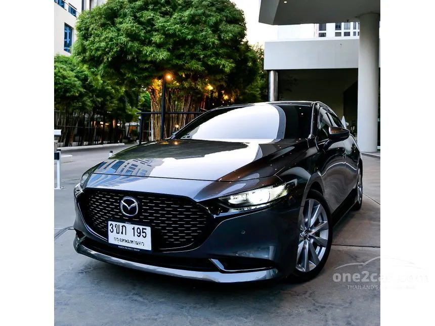 2022 Mazda 3 SP Sedan