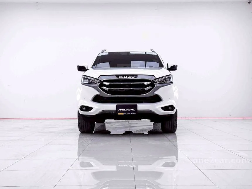 2022 Isuzu MU-X Ultimate SUV