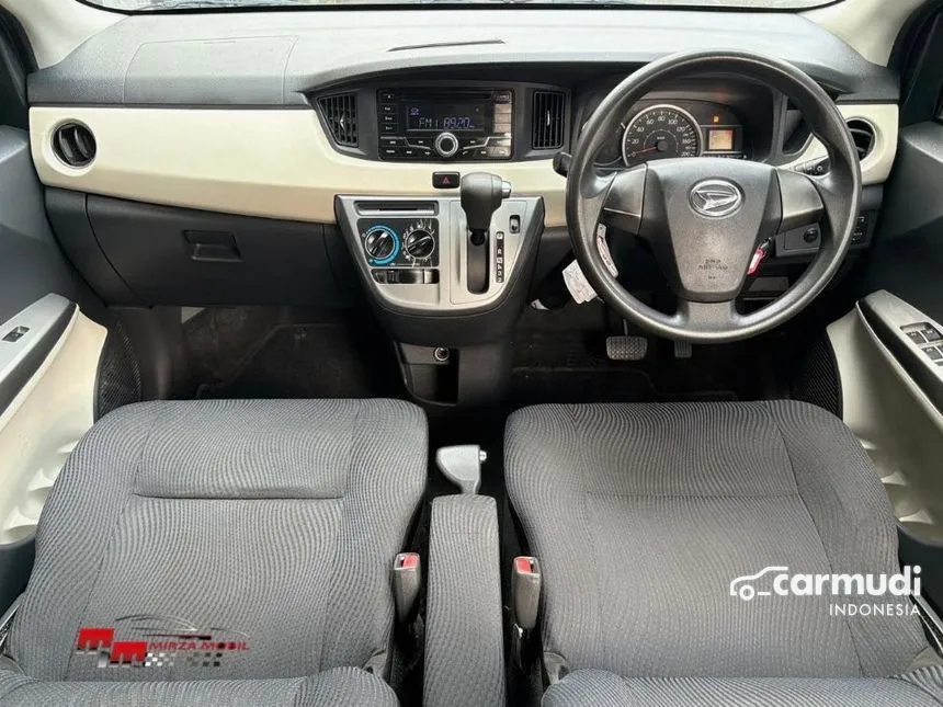 2017 Daihatsu Sigra R Deluxe MPV