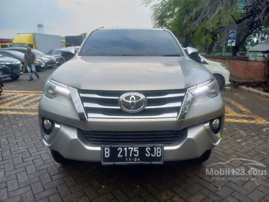 Jual Mobil Toyota Fortuner 2019 VRZ 2.4 di DKI Jakarta Automatic SUV Silver Rp 377.000.000
