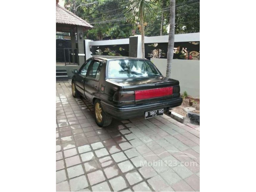 1991 Daihatsu Charade Hatchback