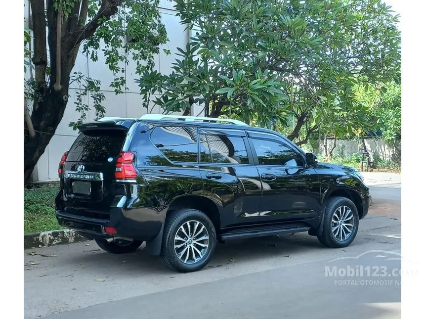 2019 Toyota Land Cruiser Prado TX L SUV