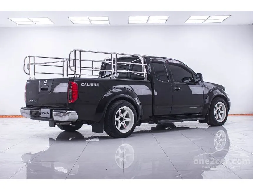 2009 Nissan Frontier Navara Calibre LE King Cab Pickup