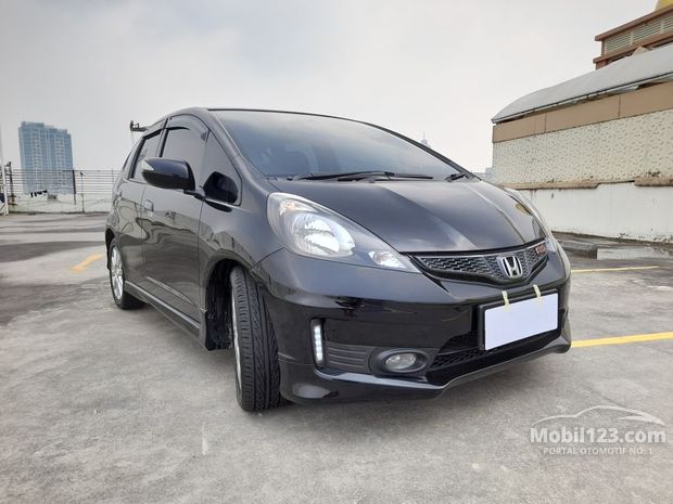  Honda Jazz Mobil bekas dijual di Dki-jakarta Indonesia 