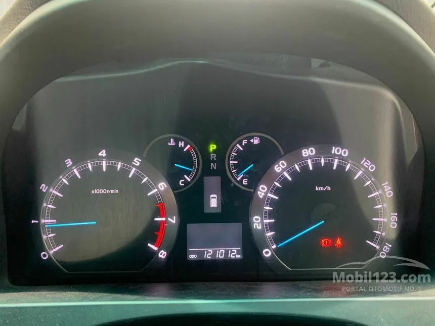 2014 Toyota Alphard SC MPV