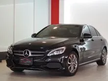 2016 Mercedes-Benz C350 2.0 W205 (ปี 14-22) e Avantgarde Sedan