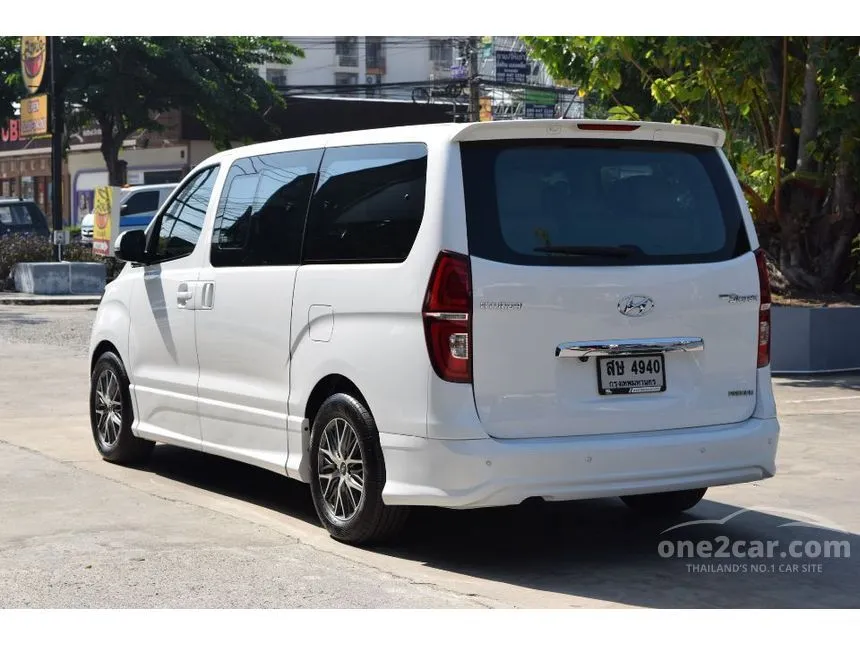 2018 Hyundai Grand Starex Premium Wagon