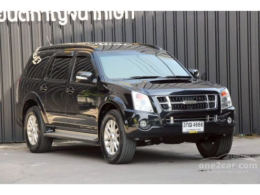 2008 Isuzu MU-7 Primo SUV