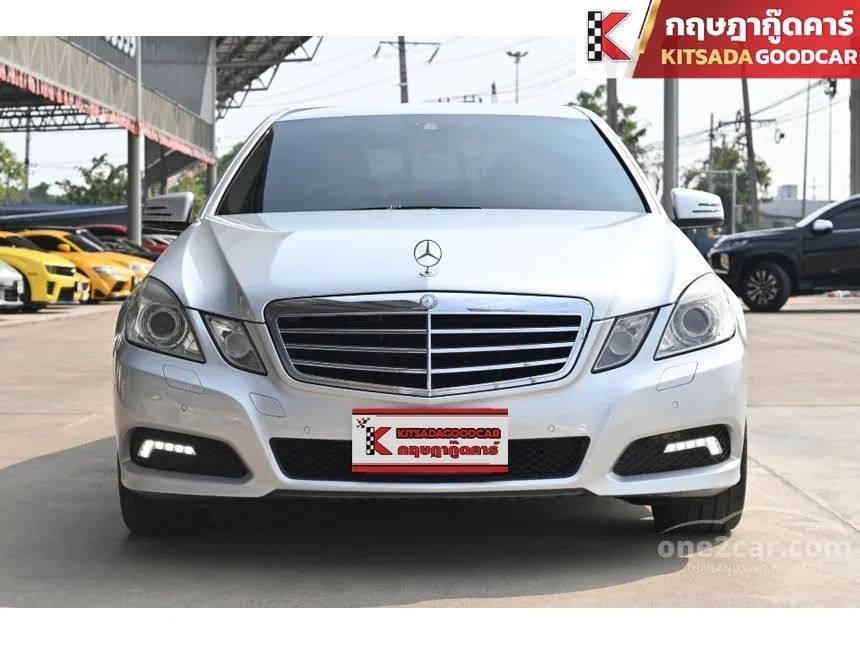 2010 Mercedes-Benz E250 CGI BlueEFFICIENCY Avantgarde Sedan