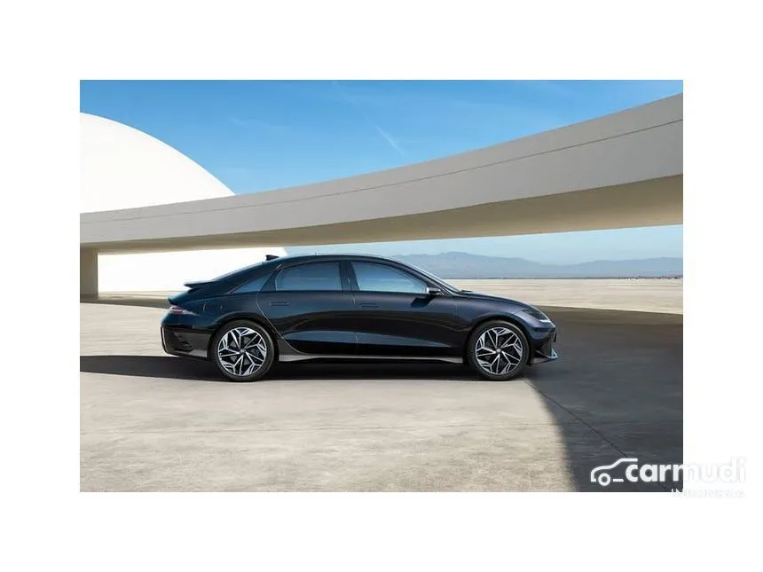 2023 Hyundai IONIQ 6 Signature Long Range Sedan