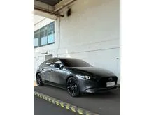 2023 Mazda 3 2.0 SKYACTIV-G Hatchback Gray on Red Odo 44 Rb (TERMURAH)