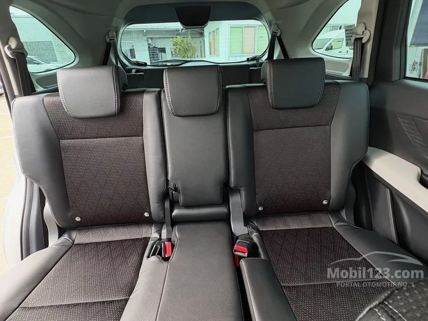 2026 Toyota Veloz V HEV MPV