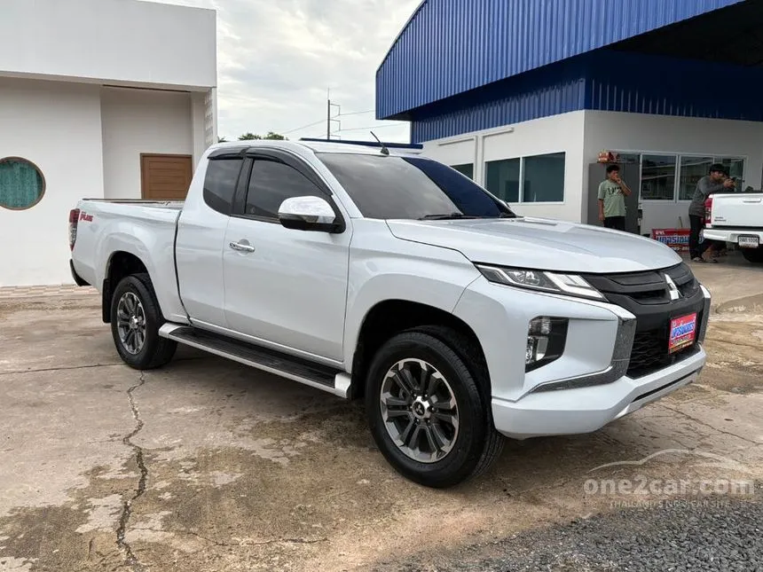 2019 Mitsubishi TRITON GT Plus Mega Cab Pickup