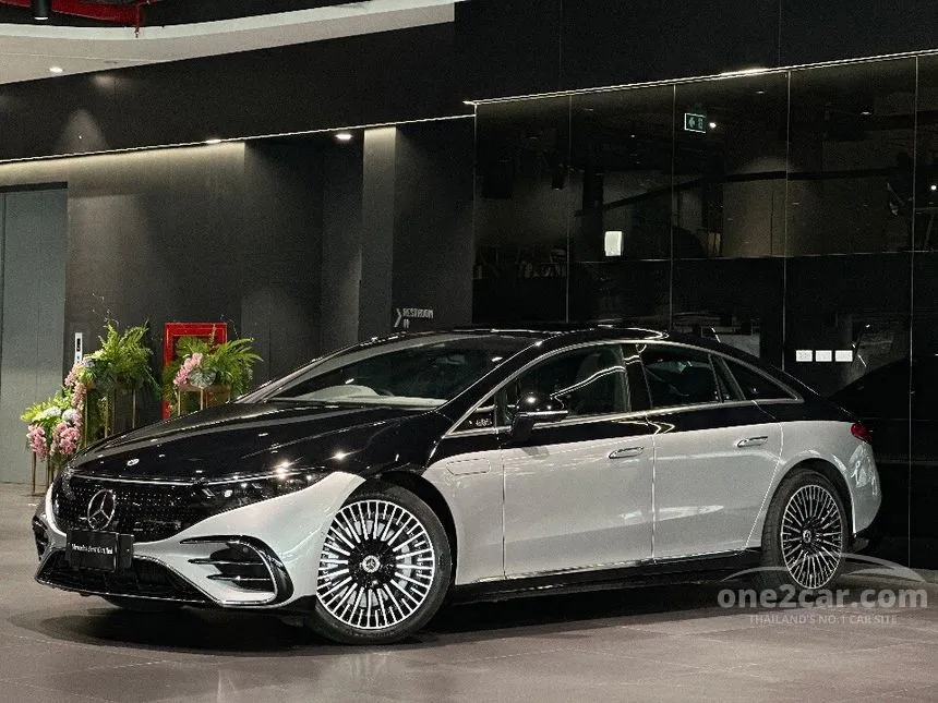 2023 Mercedes-Benz EQS 500 4MATIC AMG Premium Sedan