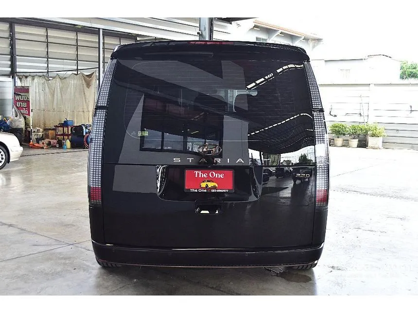 2022 Hyundai Staria Premium Van