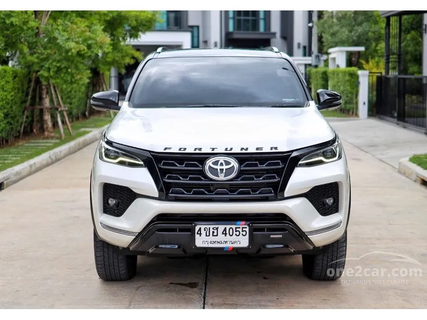 2021 Toyota FORTUNER V SUV