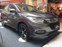 2018 Honda HR-V Automatic Pertamax 1.8 Prestige