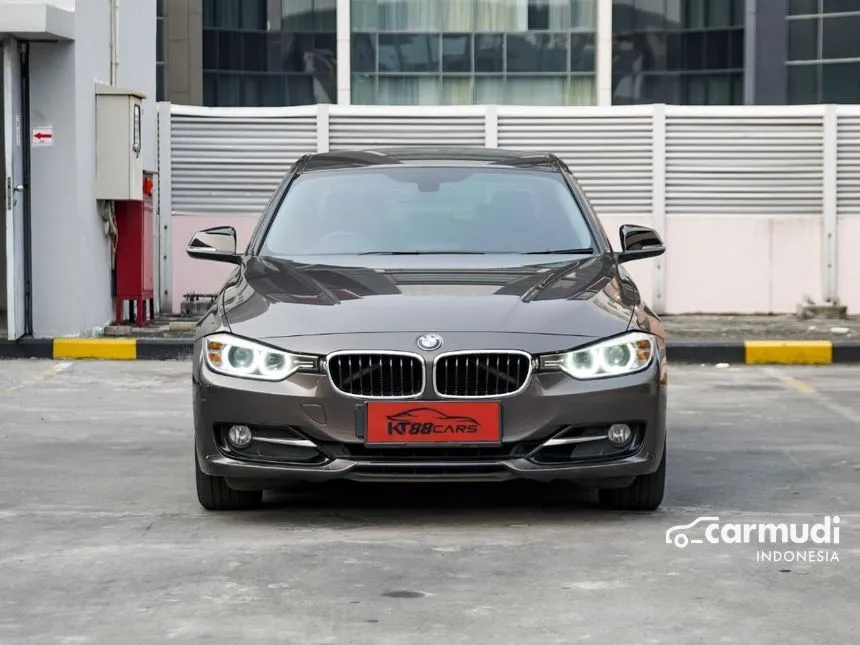 2014 BMW 320i Sport Sedan