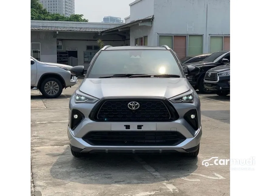 Jual Mobil Toyota Yaris Cross 2024 S GR Parts Aero Package HEV 1.5 di DKI Jakarta Automatic Wagon Silver Rp 417.950.000