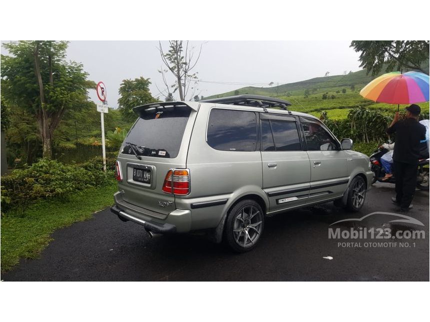 Jual Mobil  Toyota  Kijang 2002 LGX  2 0 di Jawa Barat Manual 