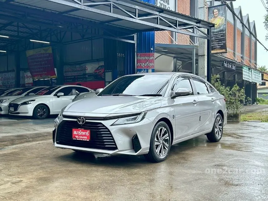 2022 Toyota Yaris Ativ Premium Sedan