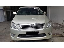 Toyota Kijang Innova 2.0 G 2013 MT silver like new top condition