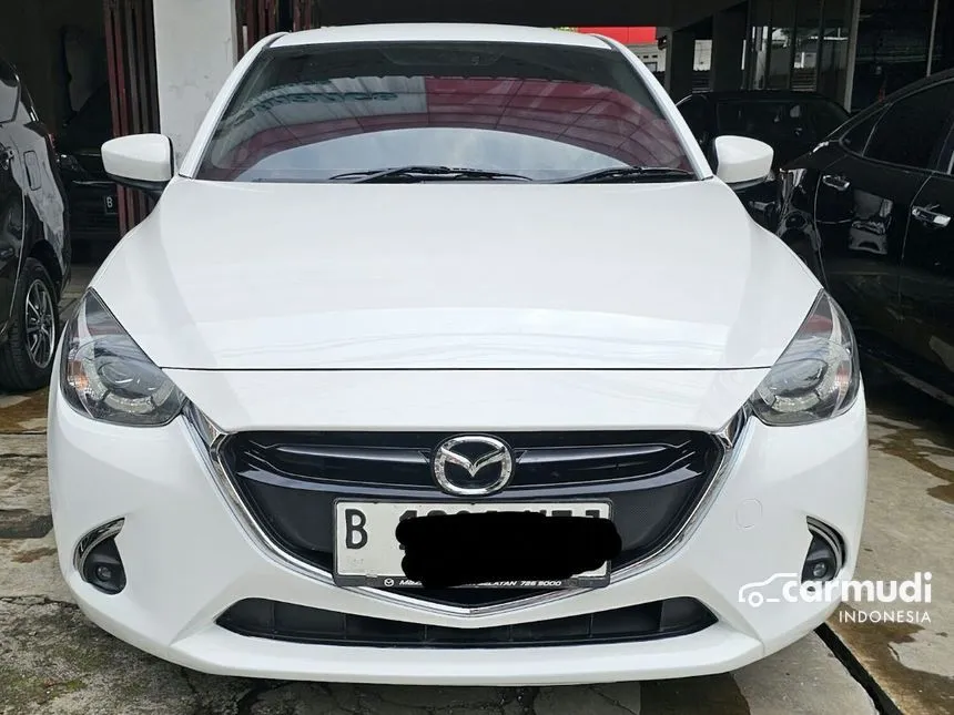 Jual Mobil Mazda 2 2017 R 1.5 di Jawa Barat Automatic Hatchback Putih Rp 170.000.000