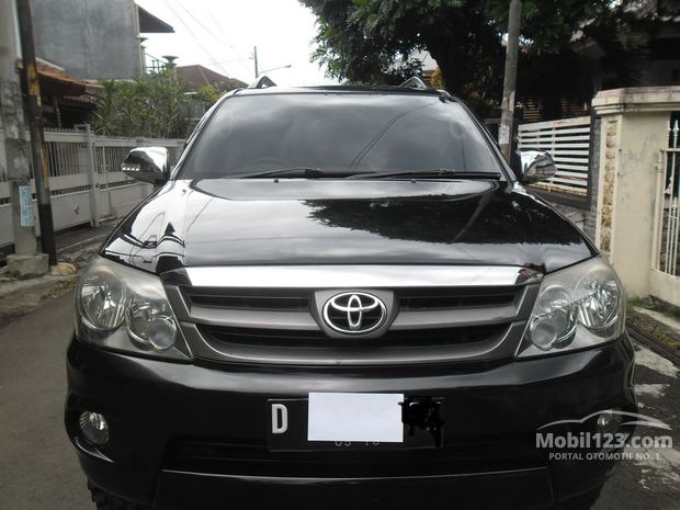 Toyota Fortuner Mobil  bekas  dijual di Bandung  Jawa barat 