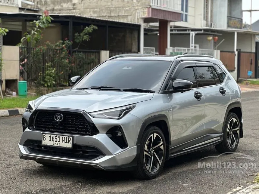 2023 Toyota Yaris Cross S HV with GR Parts Aero Pkg (Prem Clr) SUV