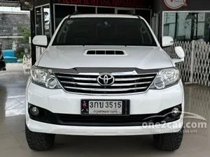 2014 Toyota FORTUNER 2.5 V SUV