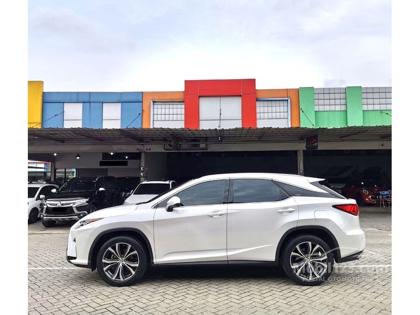 Lexus rx al20