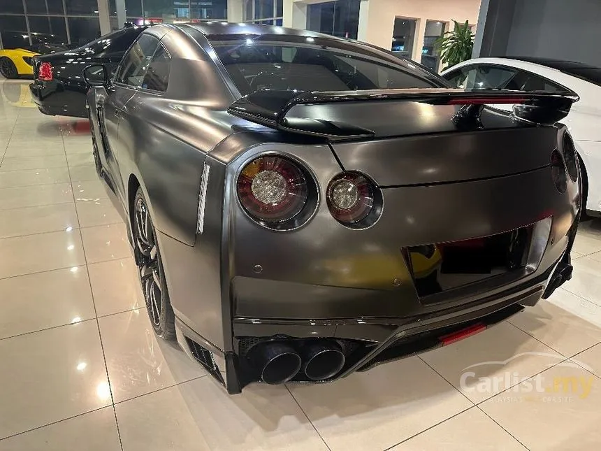 2014 Nissan GT-R Premium Edition Coupe